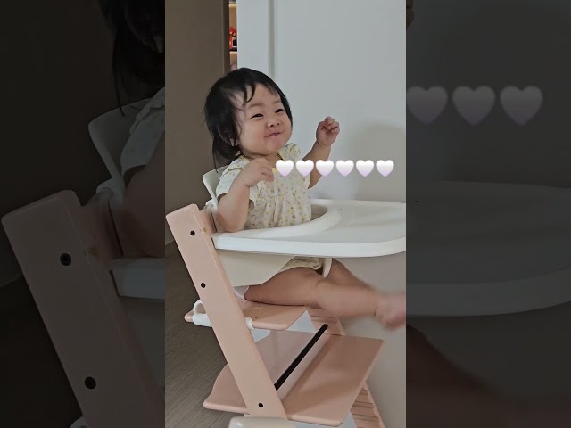 빵 보고 침샘 폭발???? #시소남매 #아기 #13개월아기