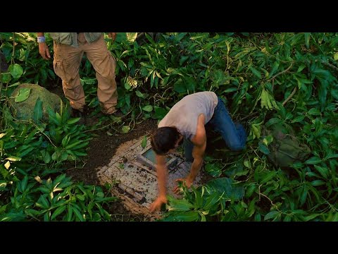 ركاب الطياره بيلاقوا باب وسط الغابه علي الجزيره المهجوره ملخص مسلسل Lost الموسم الاول S 1 2