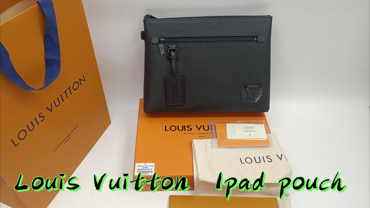 Clutch Louis Vuitton Aerogram ipad pouch