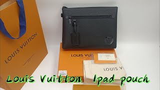 Shop Louis Vuitton Ipad Pouch (POCHETTE TAKEOFF, M69837) by Mikrie