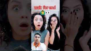 Oh Girls Are So Surprised Kız Dondu Kaledi