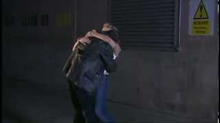 Deleted hug between the Doctor and Rose from 1x05 Dalek