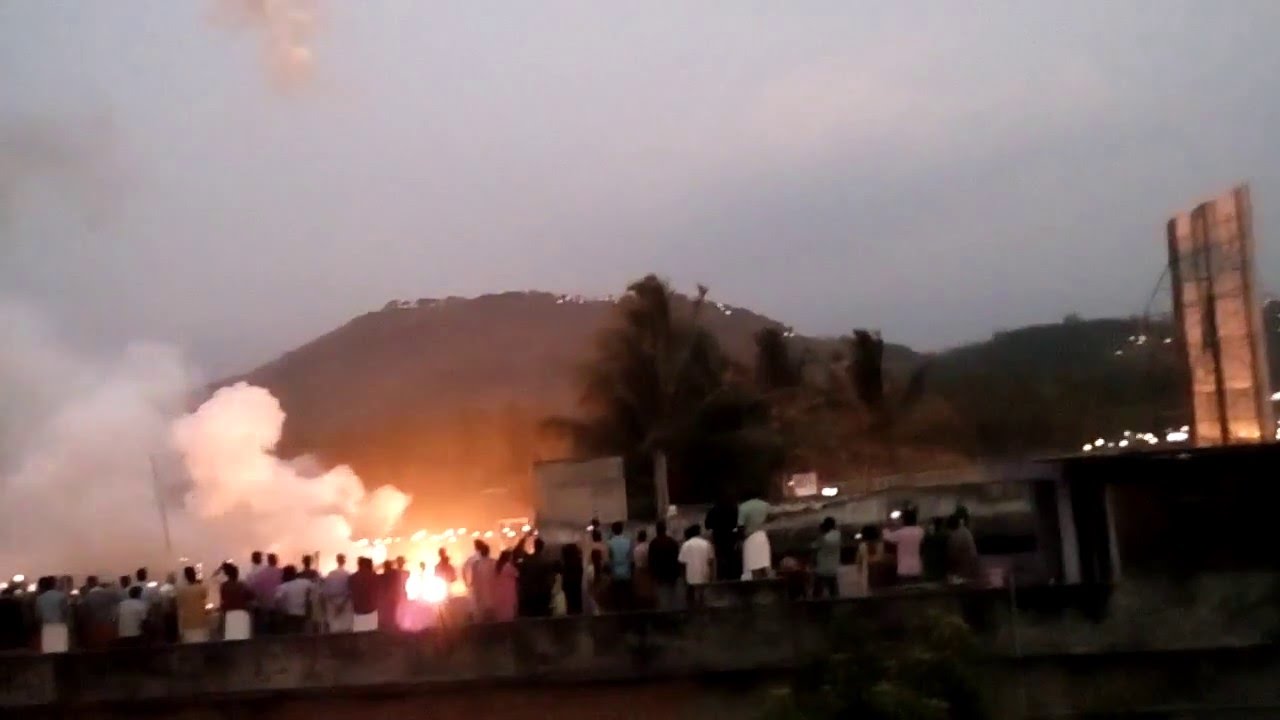 Vallanghi Fireworks 2 April 2016 6:50 PM