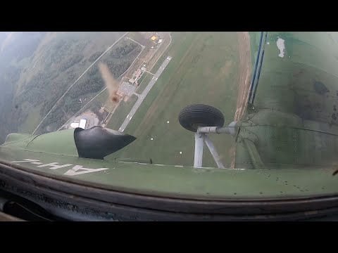 Flying the An-2 with static line parachutists - GREAT SOUND of a 1,000 hp radial engine!