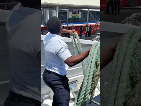 عل قت بالبحر وما بعرف اذا بقدر أعيش الجزء 10 شوف الفلوغ الكامل بعد اختراعات 