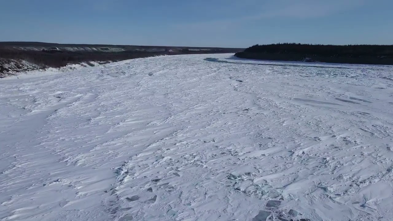 Mackenzie River (Dehcho) ice compared to Great Bear River (Sahtude) ice