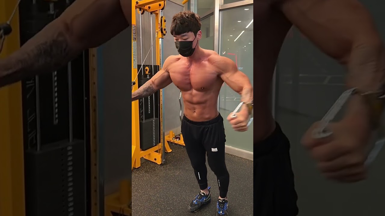 가슴운동 케이블 플라이