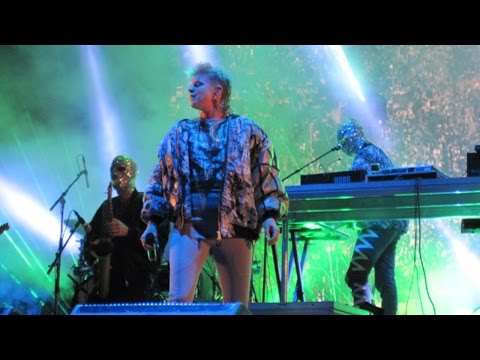 Röyksopp & Robyn - Do It Again Tour (Live at Øyafestivalen, Oslo)