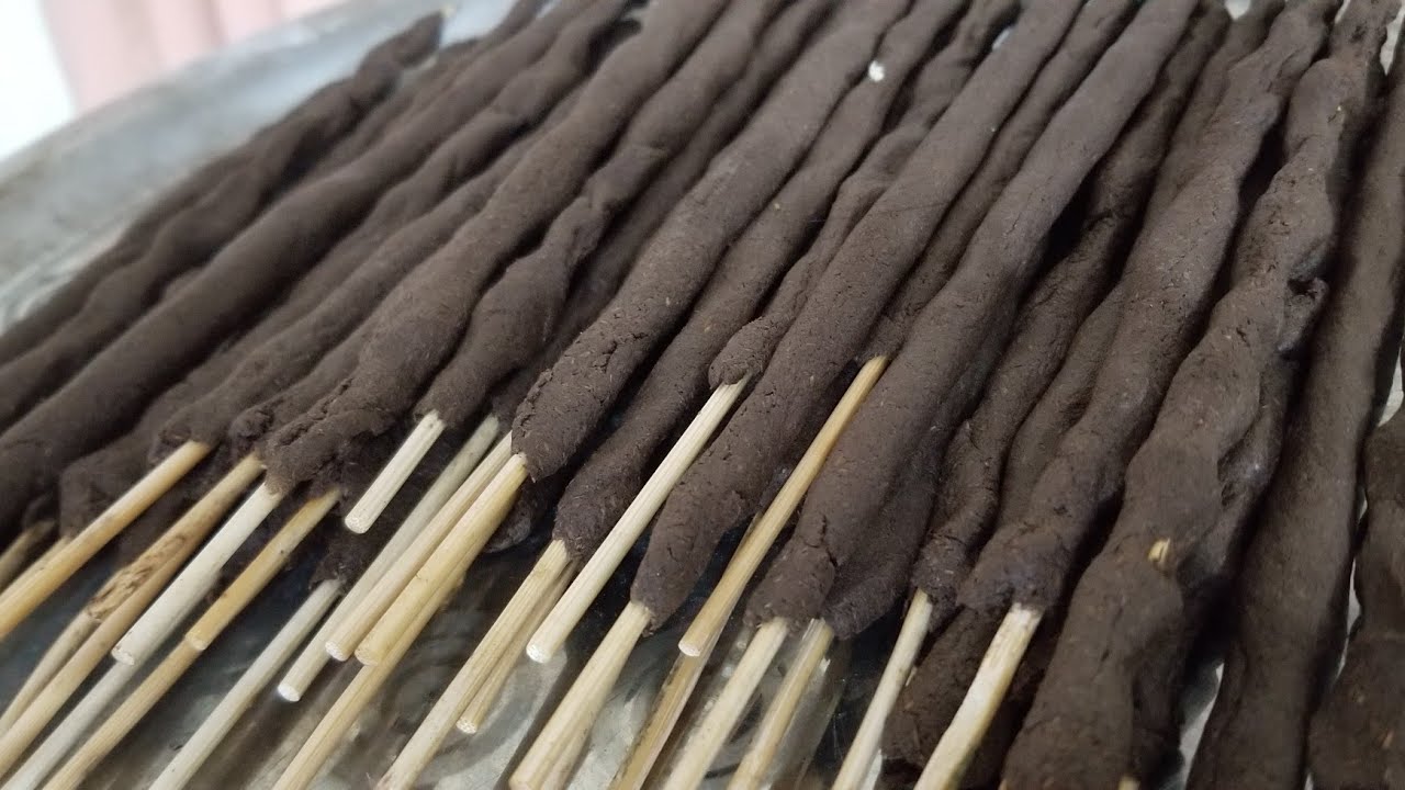 صناعه بخور اعواد الند من محلات الوحيش اطيب الشرقيه شارع هائل مدخل حديقه هائل