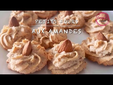 Vidéo: Comment Faire Des Petits Fours Aux Amandes