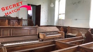 Abandoned Tiny church *Found secret room*