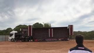 Download lagu Carreta Treme Treme Levantando Poeira