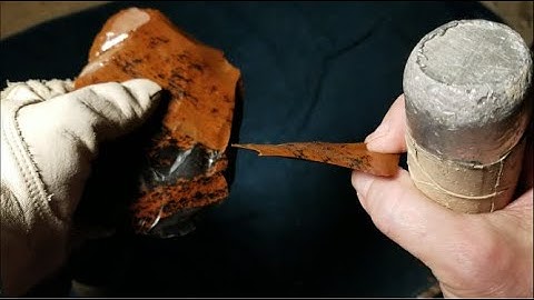 882 - Flintknapping Thin Obsidian Flake (no narration)