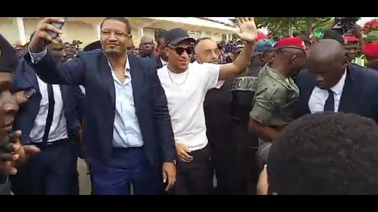 L' Afrique ne fait plus Honte, K. Mbappe est au Cameroun. #mbappe - YouTube