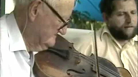 Tommy Jarrell: Goin' Down the Road Feelin' Bad (19...