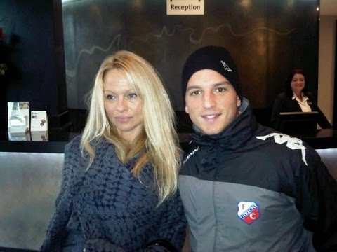 FC Utrecht ontmoet Pamela Anderson
