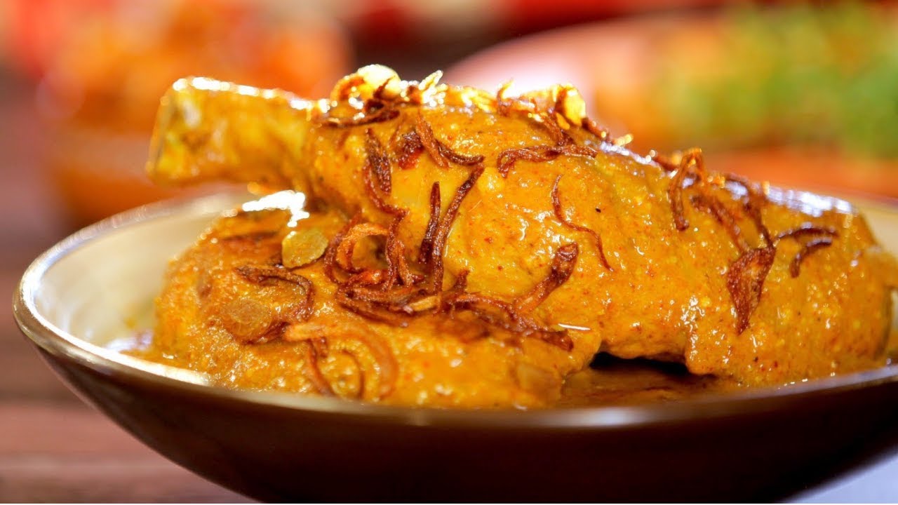 Dhakai Chicken Curry | How To Make Dhakai Chicken Recipe | Chicken Curry in Bengali #DurgaPuja | India Food Network