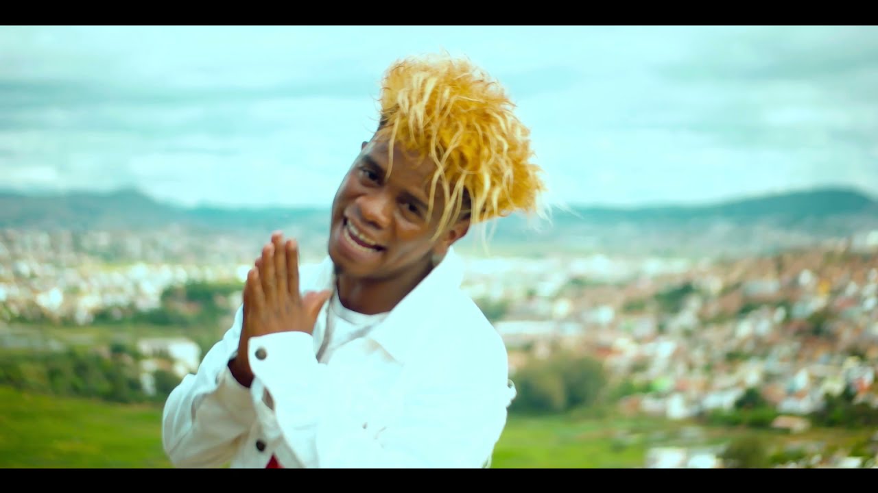 MALAMA SAMBORINA   Miketrika (Nouveauté Kilalaky 2022 )( Clip gasy 2022 ) Nouveauté Clip MALAMA 2022