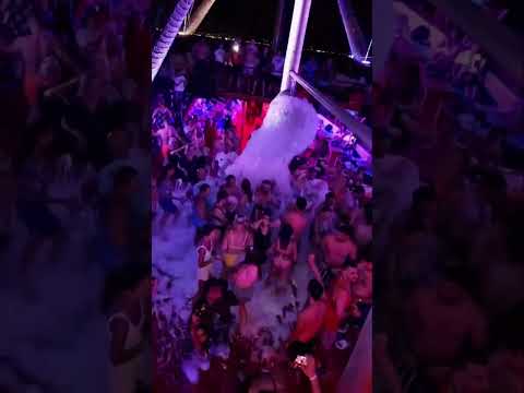 اجواء الليلية في الانيا اكسبلور Alanya الانيا تركيا Explore اجواء تركيا سهره سياحة تركيا حفلات