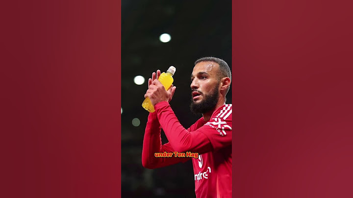 Ten Hag's Surprise Move: Mazraoui Shines in Unconventional Role