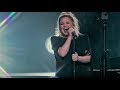 Kelly Clarkson covers Dancing On My Own - Robyn / Calum Scott (Live)