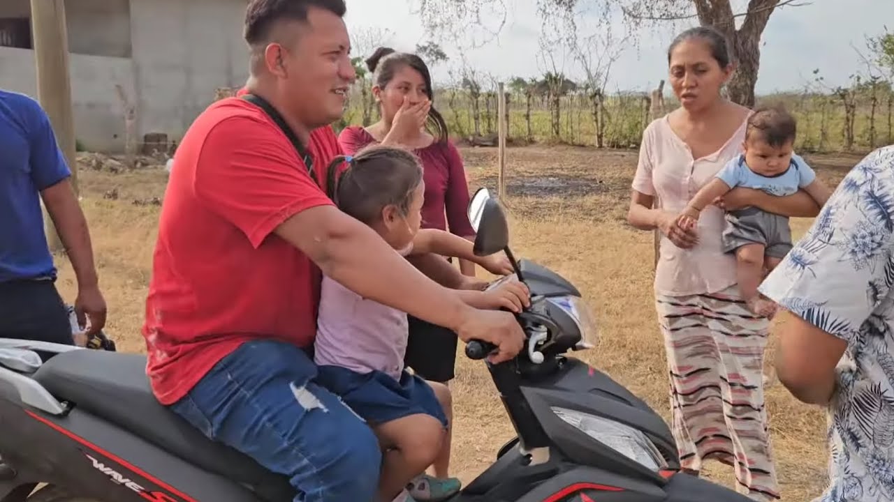 URGENTE marvin le roba la Moto a KEYLI y se la lleva😭 ELLA no podía hacer nada