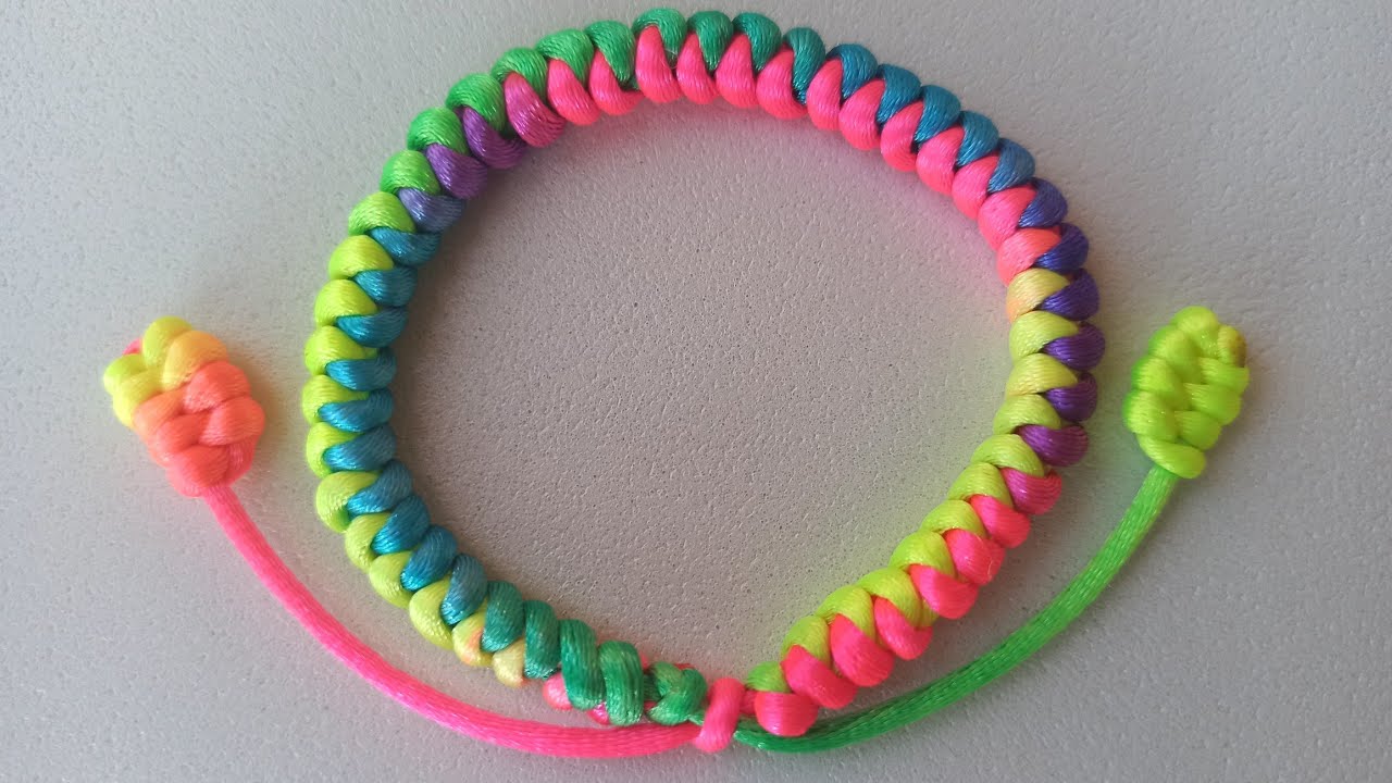 Pulsera nudo serpiente en hilo cola de ratón /bracelet /