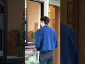 飲み物の受け取り/Take a drink