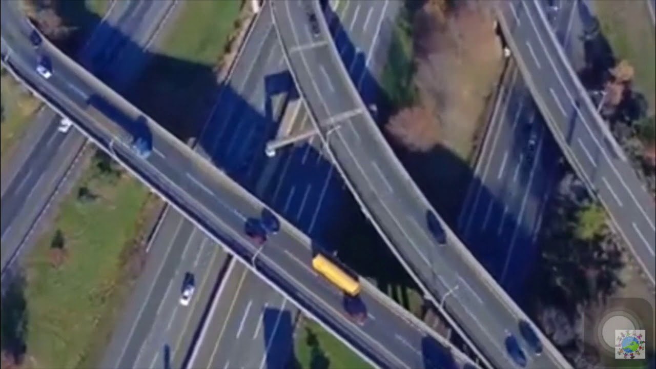 DOCUMENTARY OF SHIP INTERMODAL TRANSPORT