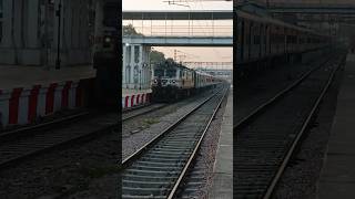 Guwahati Jammu Tavi Lohit express 15651 #train #railwaycontent #indianrailway #subscribe #wap7