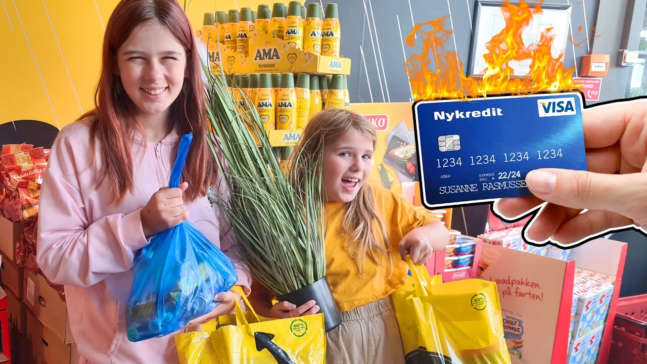 PIGERNE LÅNER MORS DANKORT I 30 MIN.😱SE HVAD DE SHOPPER🛍🛍🍭🍬🧸🤩