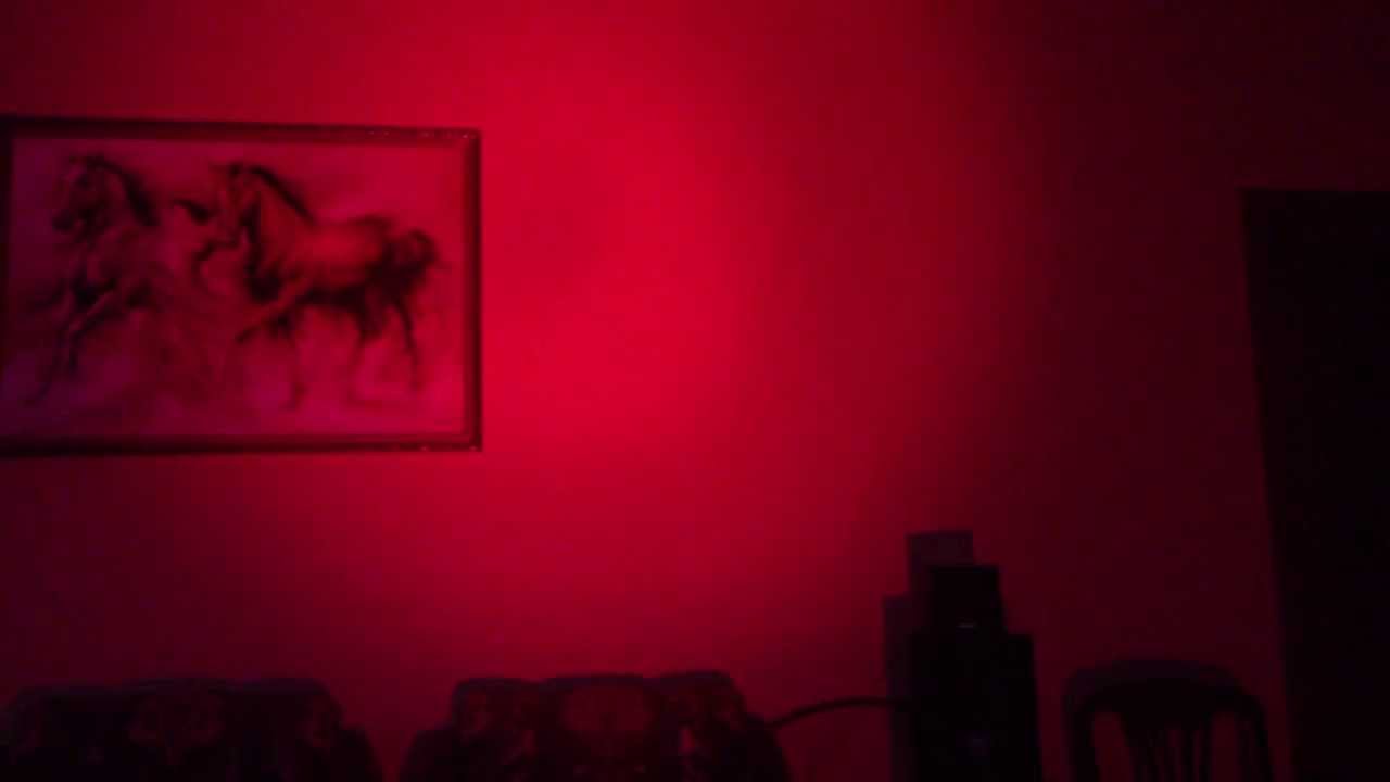 Светодиодный цветной прожектор-стробоскоп LED - YouTube