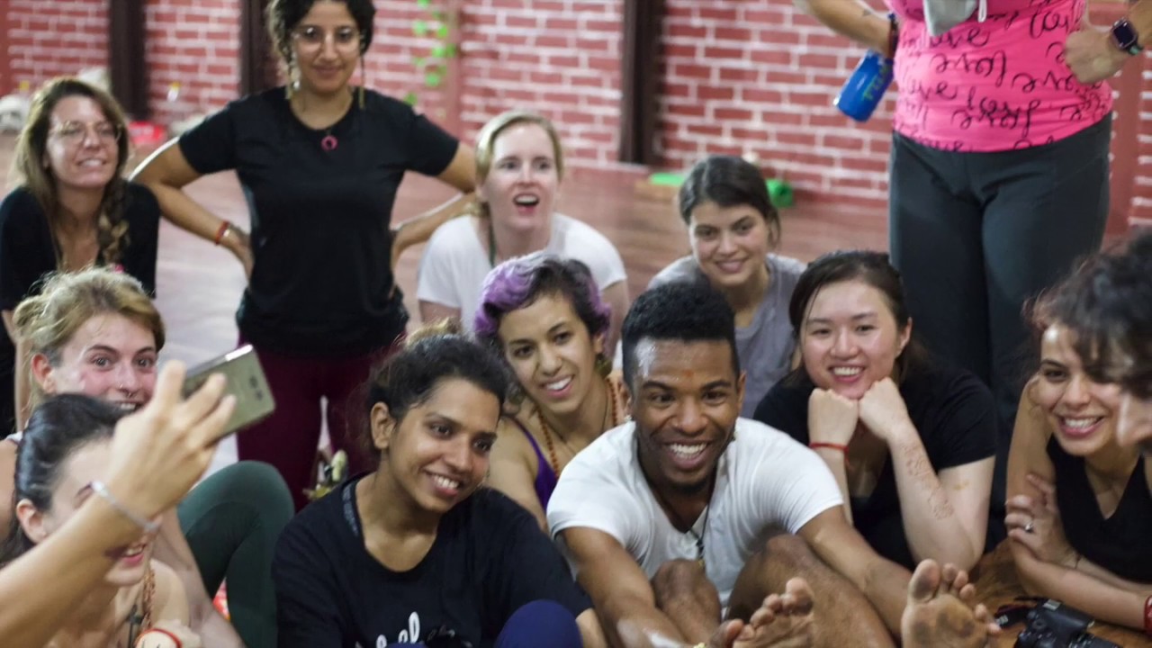 #2 Индия. Ришикеш, р-н Тапован. Обзор "Orchid hotel&hostel", room tour. Что взять с собой в Индию?