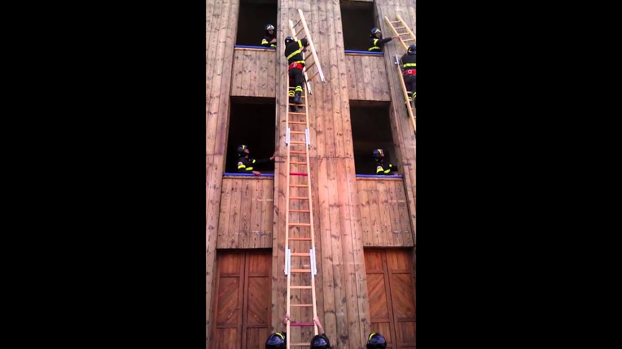 Vigili del fuoco scala italiana 70 corso