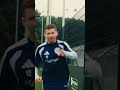 Caio Henrique nutmegs Marcos Leonardo 🤣