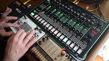Korg Volca Keys - DawlessTech House by Duat with TR8, Volca Sample and Volca Keys.
