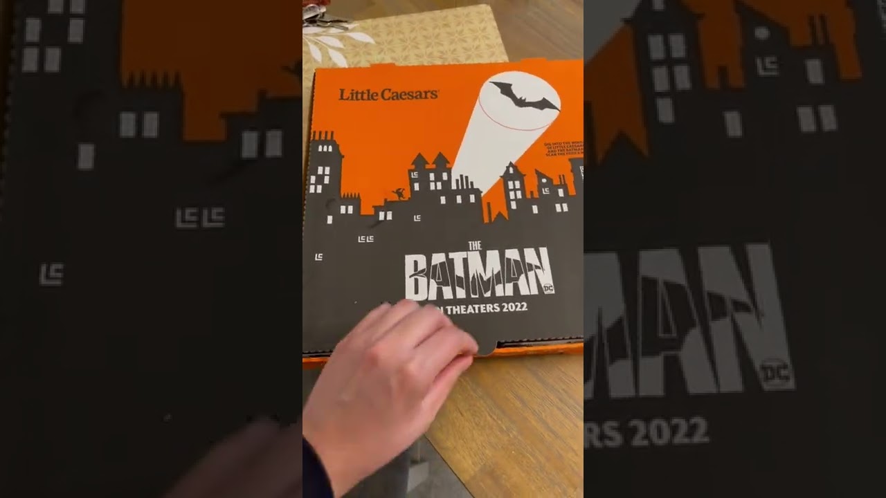 Little Caesars - The Batman Pizza 2022