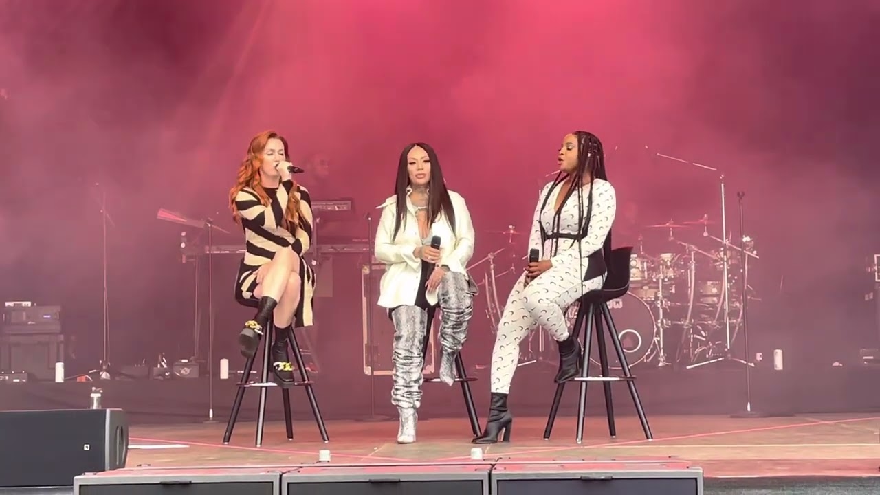 Sugababes - Ugly - Live - York Races