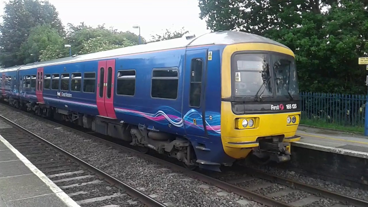 Trains at: Kings Sutton, CML, 09/06/17