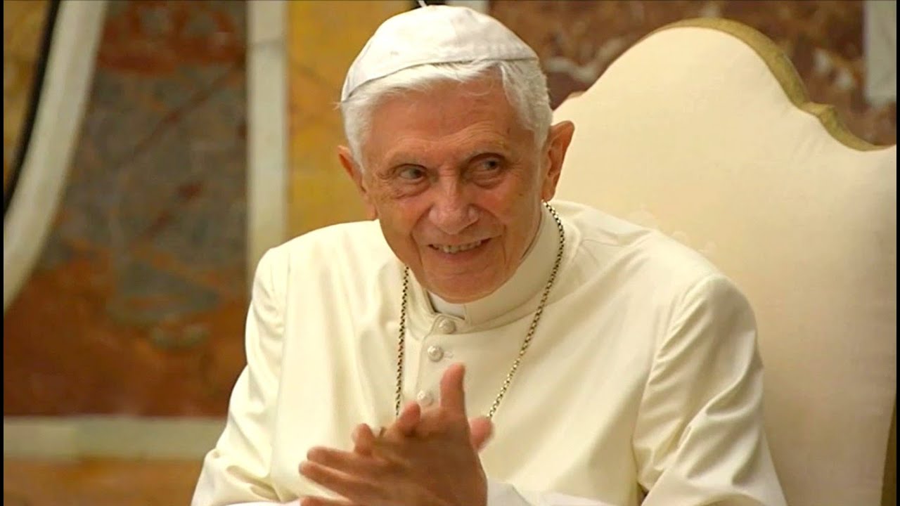 Homenagem ao Papa Emérito Bento XVI