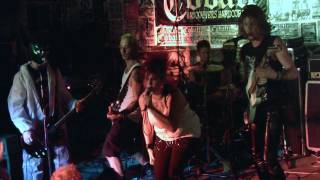 Download Lagu Lesbian Fist Magnet MP3