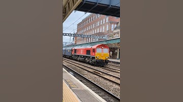 DB 66653 "Barry Needham" passes Newport (South Wales)