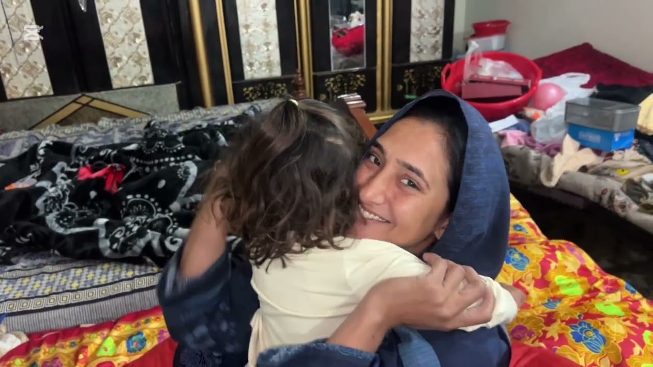 Kon kahta ha Mehwish apena bate ko piyar ni karte 