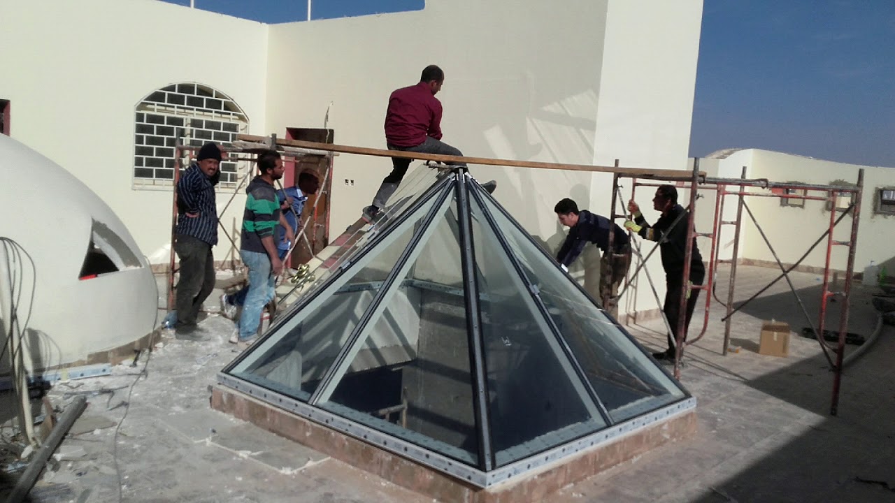 #سكاى_لايت تصميم وتنفيذ قبة هرمية فى #حائل كان فيها شغل كثير ورفضها اغلب مصانع القبب بشهادة صاحبها