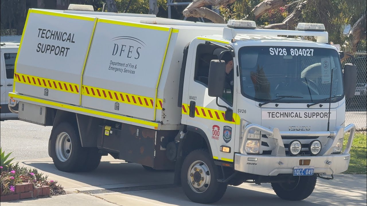 DFES Technical Support SV26 Leaving Daglish Fire Station.
