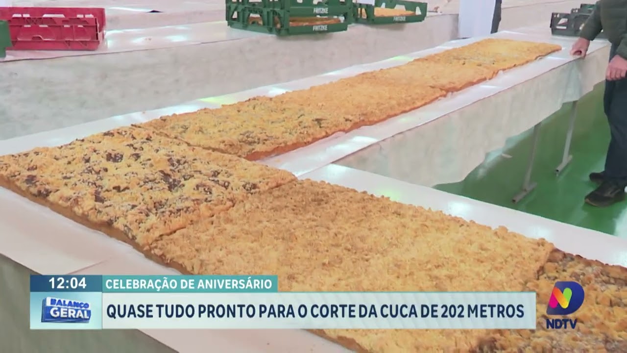 Celebração de aniversário: quase tudo pronto pro corte da cuca de 202 em Blumenau - Foto