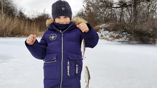 Два выходных на льду в поисках щуки, плотвы и окуня