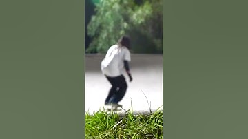 Night Skating // nose stall revert / nollie rock to fakie / frontside 5-0