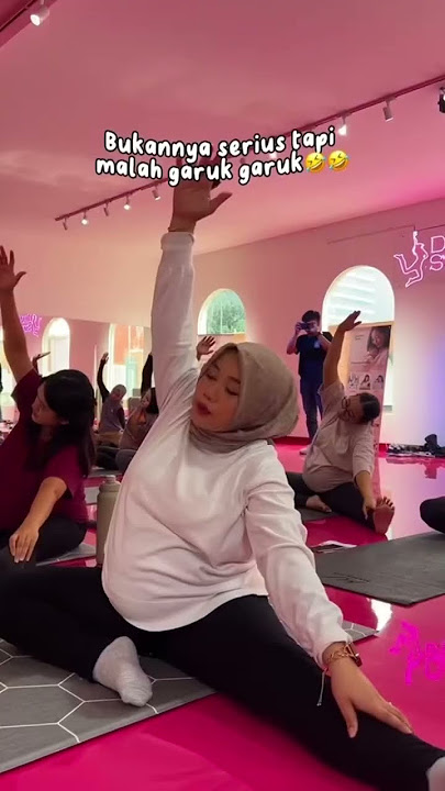 When Pregnant Women Do Yoga 😩🤣🤣