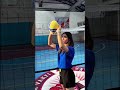 Şevval Coach’dan parmak pas anlatımı.                                                   #volleyball